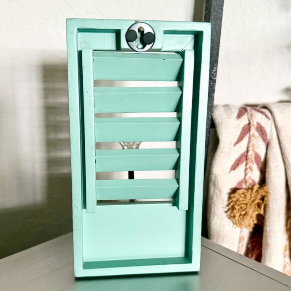 Shutter Style Hook Wall Hanging - Picture 9 of 10